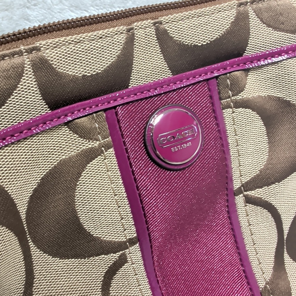 New‎ Coach Signature Khaki Passion Berry Trim Crossbody Swingpack Bag F48806 - Picture 11 of 13